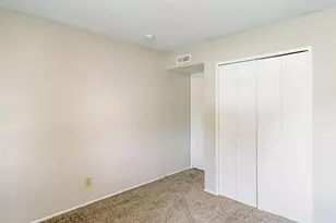 7254 Cloverglen Dr, Dallas, TX 75249 - Photo 12