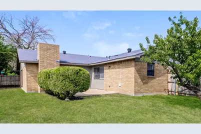 7254 Cloverglen Drive, Dallas, TX 75249 - Photo 14