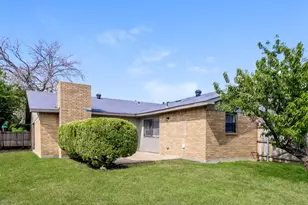 7254 Cloverglen Dr, Dallas, TX 75249 - Photo 14