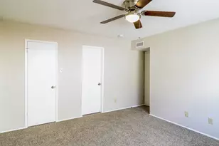 7254 Cloverglen Dr, Dallas, TX 75249 - Photo 8