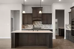 128 Lila Lk Dr, Waxahachie, TX 75165 - Photo 10