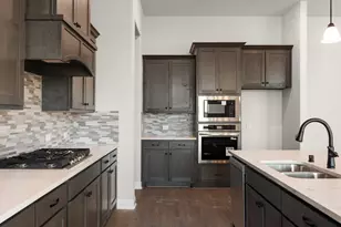 128 Lila Lk Dr, Waxahachie, TX 75165 - Photo 10