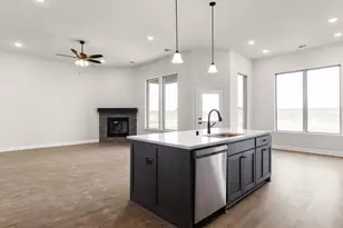 128 Lila Lk Dr, Waxahachie, TX 75165 - Photo 12