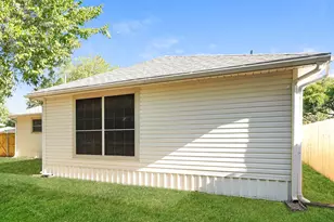 102 Barton St, Crandall, TX 75114 - Photo 14