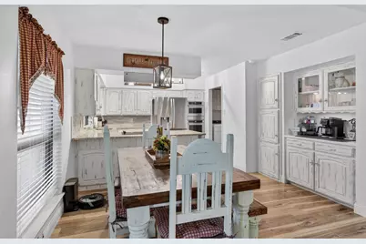 3225 Emerald Street, Bedford, TX 76021 - Photo 12