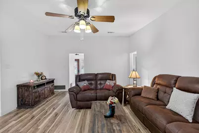 3225 Emerald Street, Bedford, TX 76021 - Photo 10