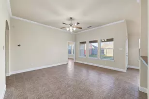 207 Commonwealth Cir, Waxahachie, TX 75165 - Photo 8