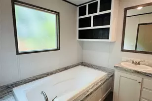 3001 Elmwood Dr, Granbury, TX 76048 - Photo 20