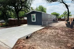 3001 Elmwood Dr, Granbury, TX 76048 - Photo 1