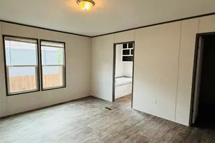 3001 Elmwood Dr, Granbury, TX 76048 - Photo 14