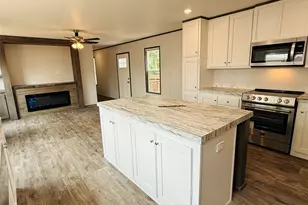 3001 Elmwood Dr, Granbury, TX 76048 - Photo 6