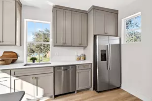 435 W 9th St, Dallas, TX 75208 - Photo 30