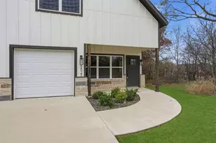 5529 Mercedes Cir, Granbury, TX 76048 - Photo 4