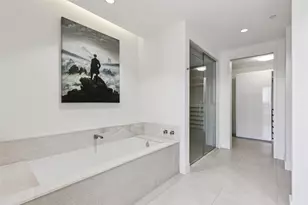 2408 Victory Park Ln, Dallas, TX 75219 - Photo 18