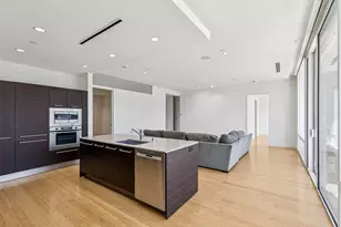 2408 Victory Park Ln, Dallas, TX 75219 - Photo 12