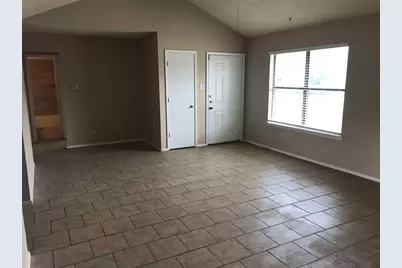 1129 Suburban Street #1131, Cedar Hill, TX 75104 - Photo 4