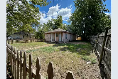 301 W Austin Avenue, Cooper, TX 75432 - Photo 16