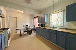 410 S Ave E, Clifton, TX 76634 - Photo 8