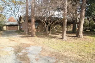 611 Cain St, Lake Dallas, TX 75065 - Photo 2