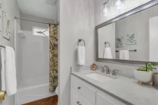 1637 Bedford Oaks Dr, Bedford, TX 76021 - Photo 18