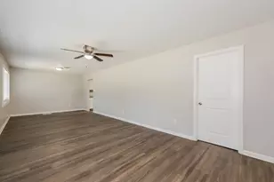 2230 Mack Ln, Dallas, TX 75227 - Photo 4