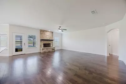 105 Kathy Stephens Avenue, Springtown, TX 76082 - Photo 20