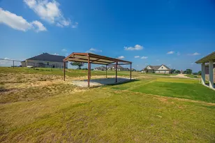 105 Kathy Stephens Ave, Springtown, TX 76082 - Photo 10