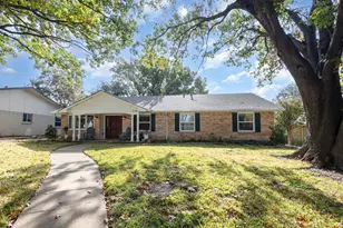 7716 El Santo Ln, Dallas, TX 75248 - Photo 2