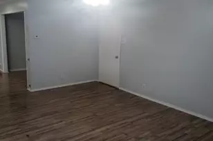 8747 Mosswood Dr, Dallas, TX 75227 - Photo 14