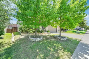 2410 Hillview Dr, Garland, TX 75043 - Photo 8