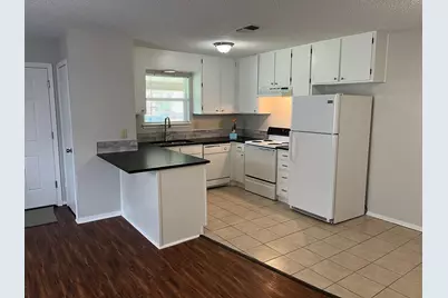 4919 Lovell Avenue #4919, Fort Worth, TX 76107 - Photo 2