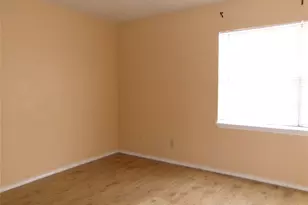 622 W Warrior Trl, Grand Prairie, TX 75052 - Photo 14