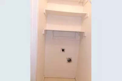 622 W Warrior Trail, Grand Prairie, TX 75052 - Photo 10