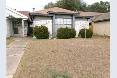 622 W Warrior Trail, Grand Prairie, TX 75052 - Photo 1