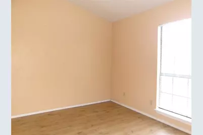 622 W Warrior Trail, Grand Prairie, TX 75052 - Photo 6