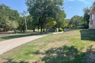 1323 E College St, Princeton, TX 75407 - Photo 32