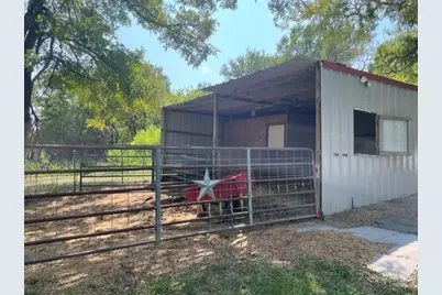 1323 E College Street, Princeton, TX 75407 - Photo 30