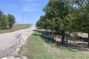 1323 E College St, Princeton, TX 75407 - Photo 36