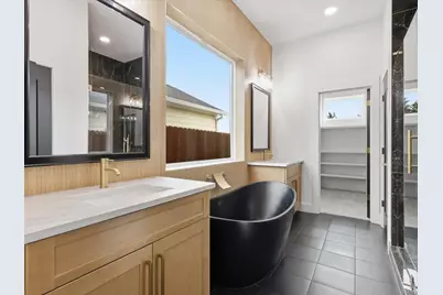 6137 Kemrock Drive, Dallas, TX 75241 - Photo 10