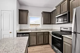 205 Julian Davis Dr, Venus, TX 76084 - Photo 4