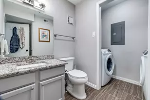 6900 Skillman St, Dallas, TX 75231 - Photo 14