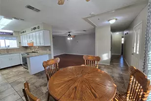 301 E 6th St, Weatherford, TX 76086 - Photo 6