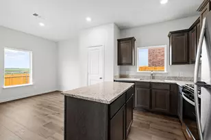 319 Julian Davis Dr, Venus, TX 76084 - Photo 2