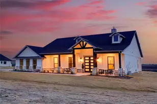 189 Pr 11934, Blum, TX 76627 - Photo 2