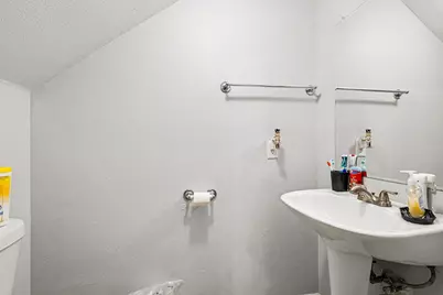 210 Creek Cove Drive, Dallas, TX 75217 - Photo 16