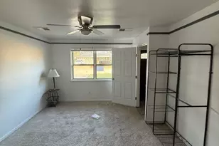 2101 Bettibart St, Fort Worth, TX 76134 - Photo 6