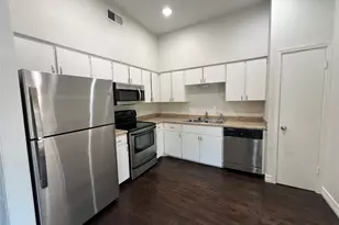 10432 High Hollows Dr, Dallas, TX 75230 - Photo 2