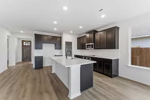 1237 Sabine River Ln, Springtown, TX 76082 - Photo 10