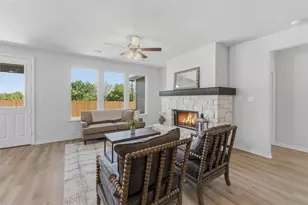 1237 Sabine River Ln, Springtown, TX 76082 - Photo 10