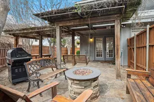 359 Alex Dr, Coppell, TX 75019 - Photo 6